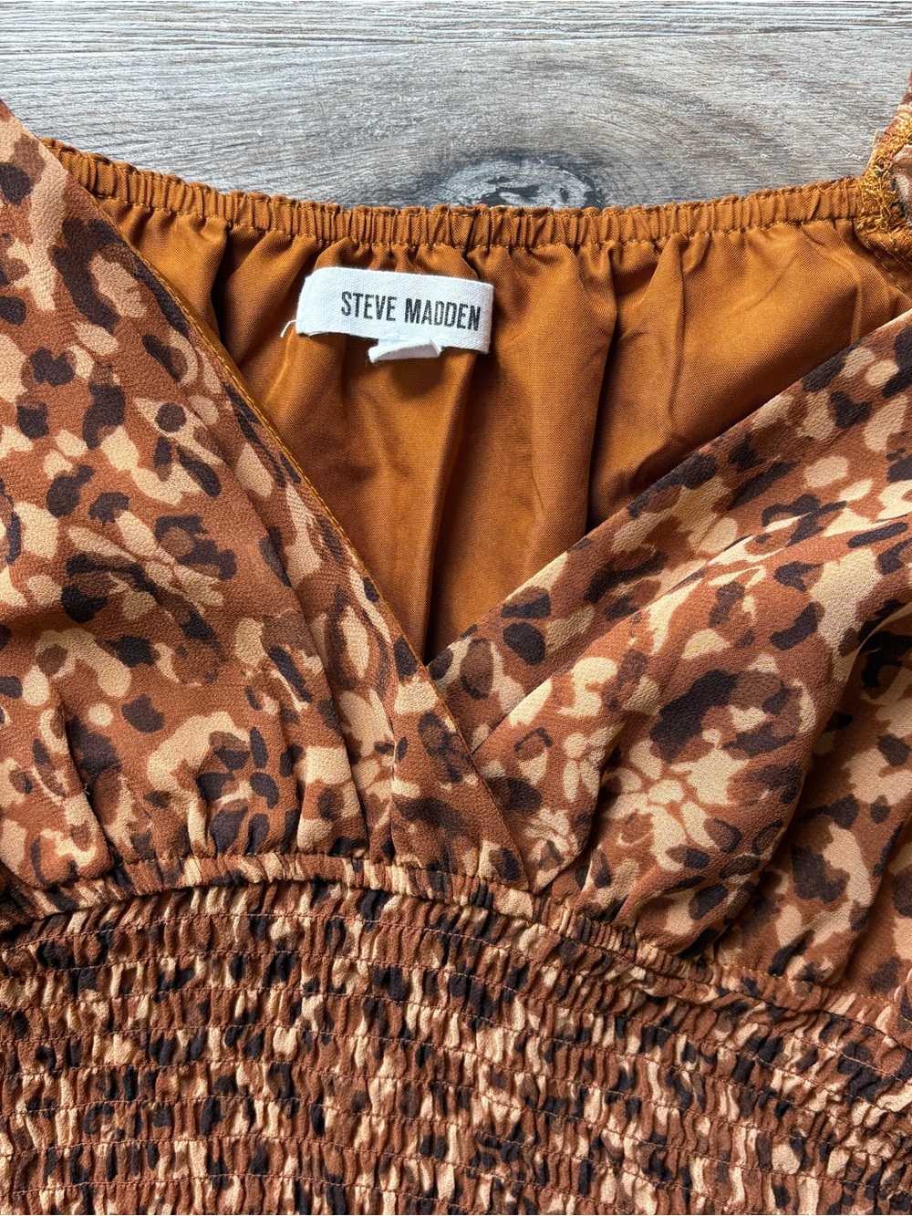 Steve Madden Animal Print Cheetah Smocked Crop Top L 🤎🐆☀️ - Picture 3 of 8